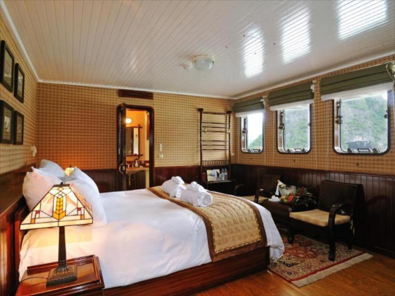 Emeraude Classic Cruises Ha Long Oda fotoğraf